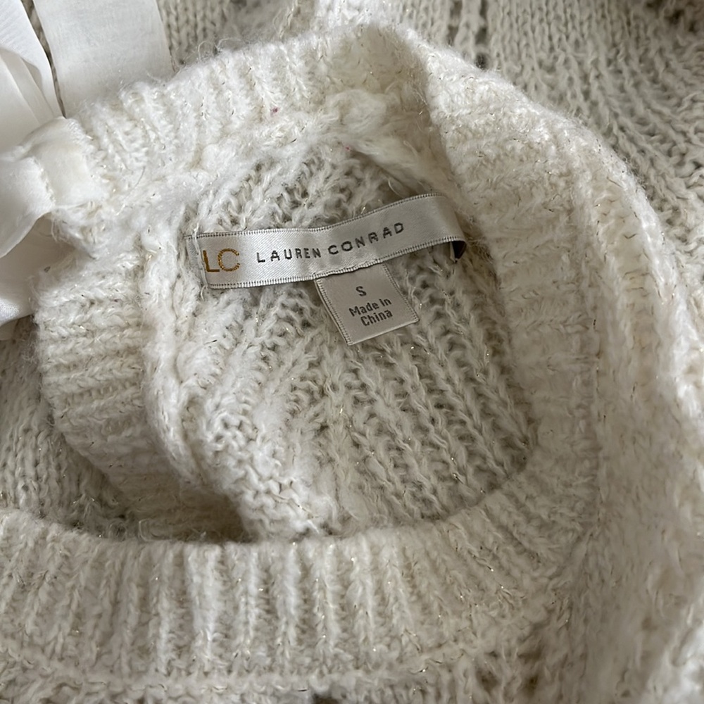 Womens Lauren Conrad sweater Small - Picture 6 of 6